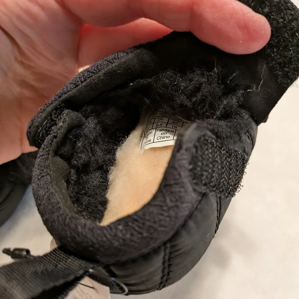 UGG keep your